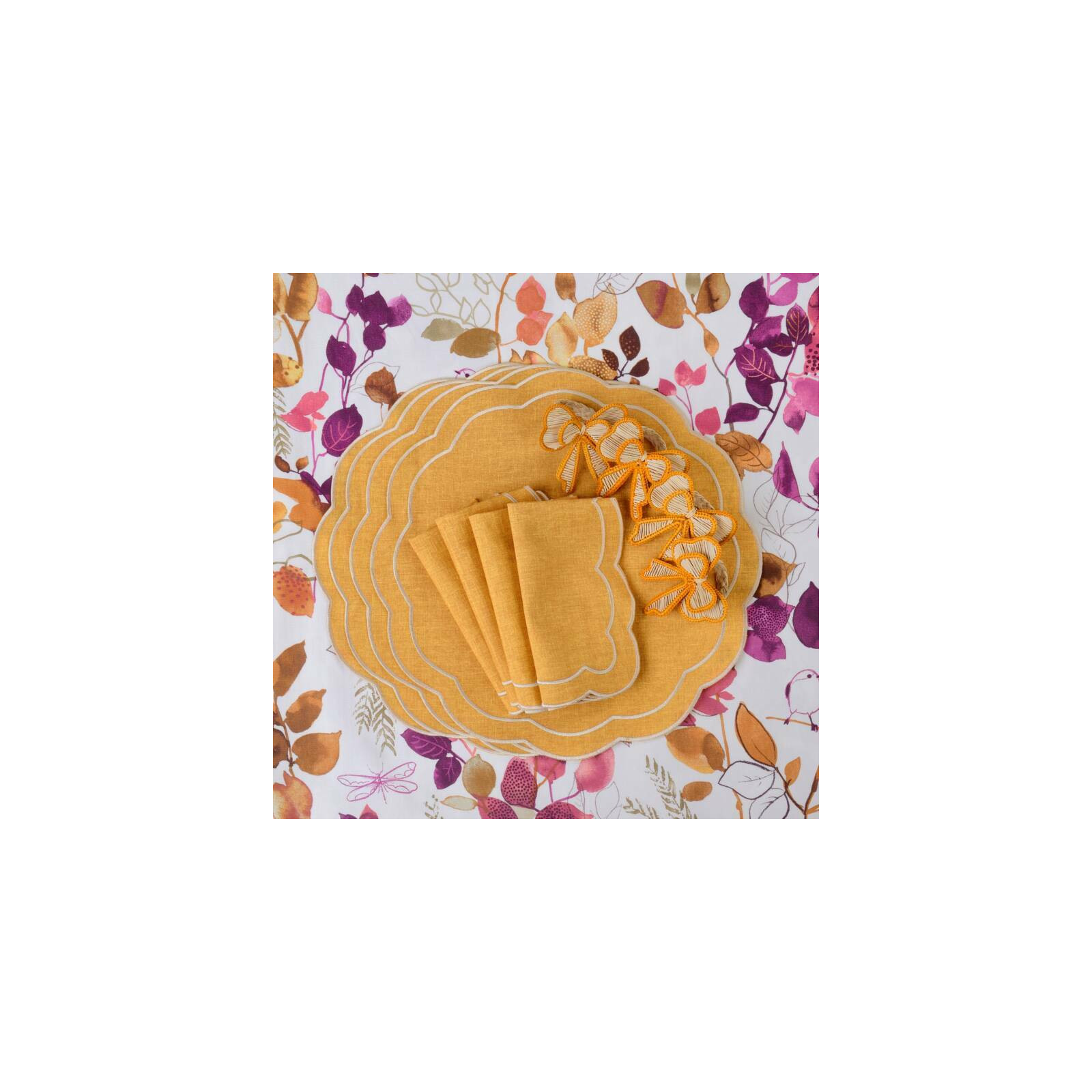 Zestaw 6 szt. haftowanych podkładek Yellow Petali