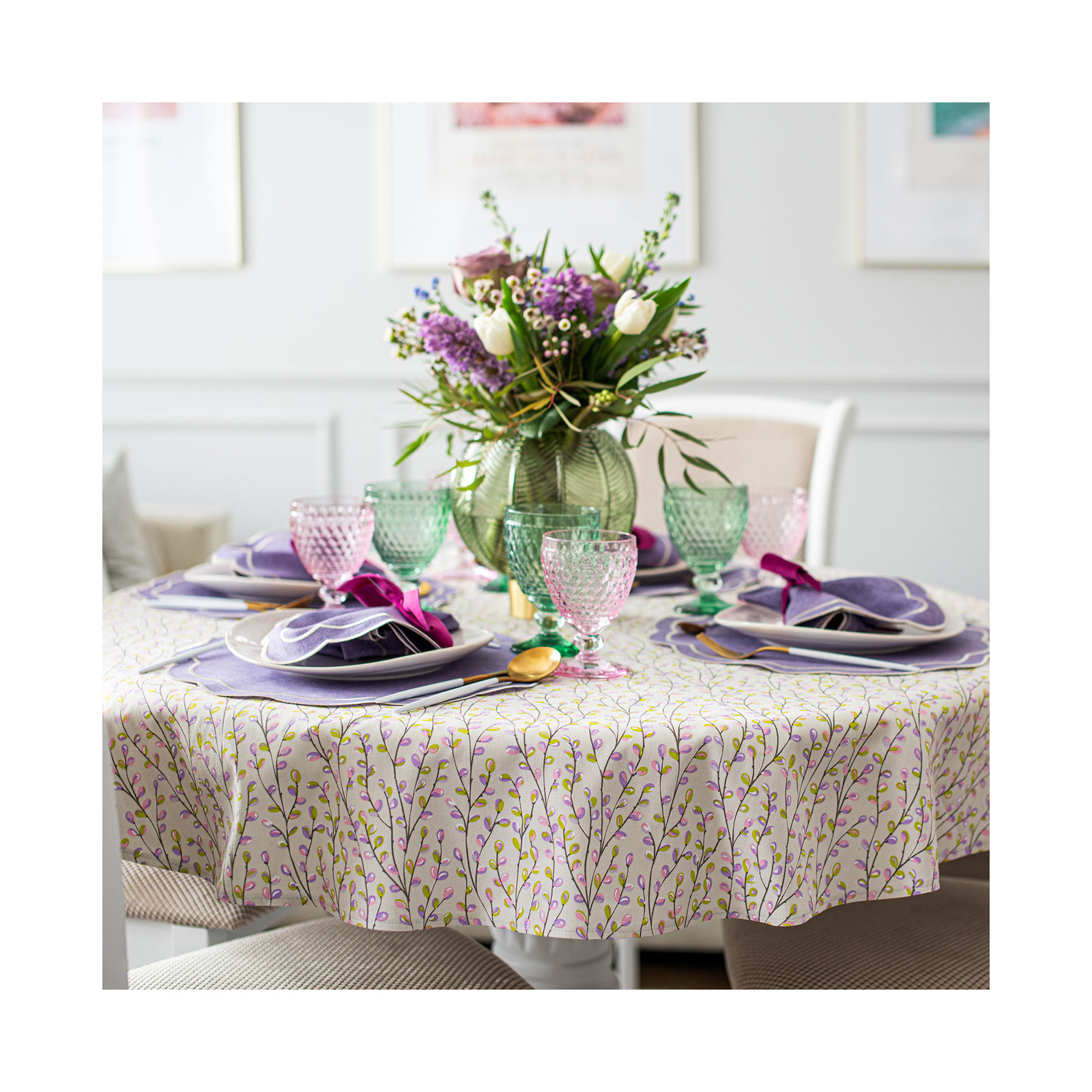 Zestaw 6 szt. haftowanych podkładek Purple Petali