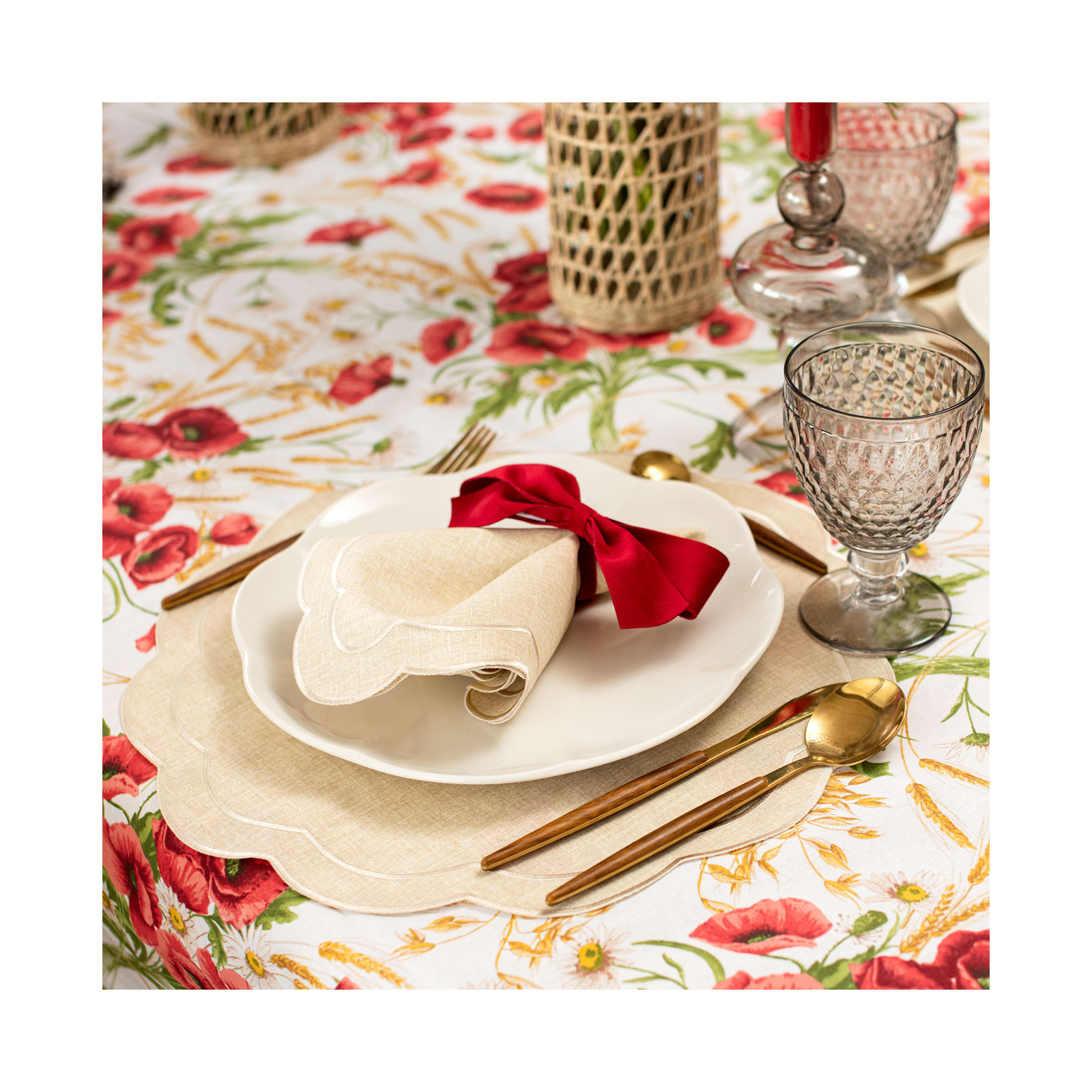 Zestaw 6 szt. haftowanych podkłade Beige Petali