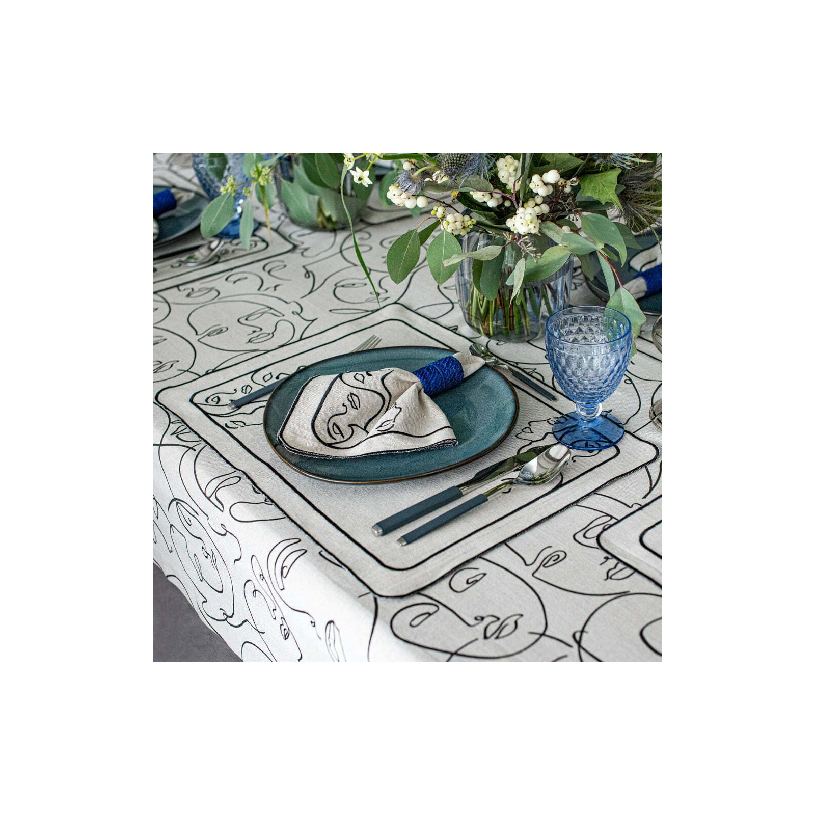 Zestaw 6 szt. haftowanych podkładek Venus