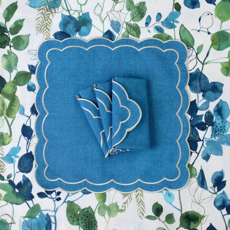 Zestaw 6 szt. haftowanych serwetek Blue Petali