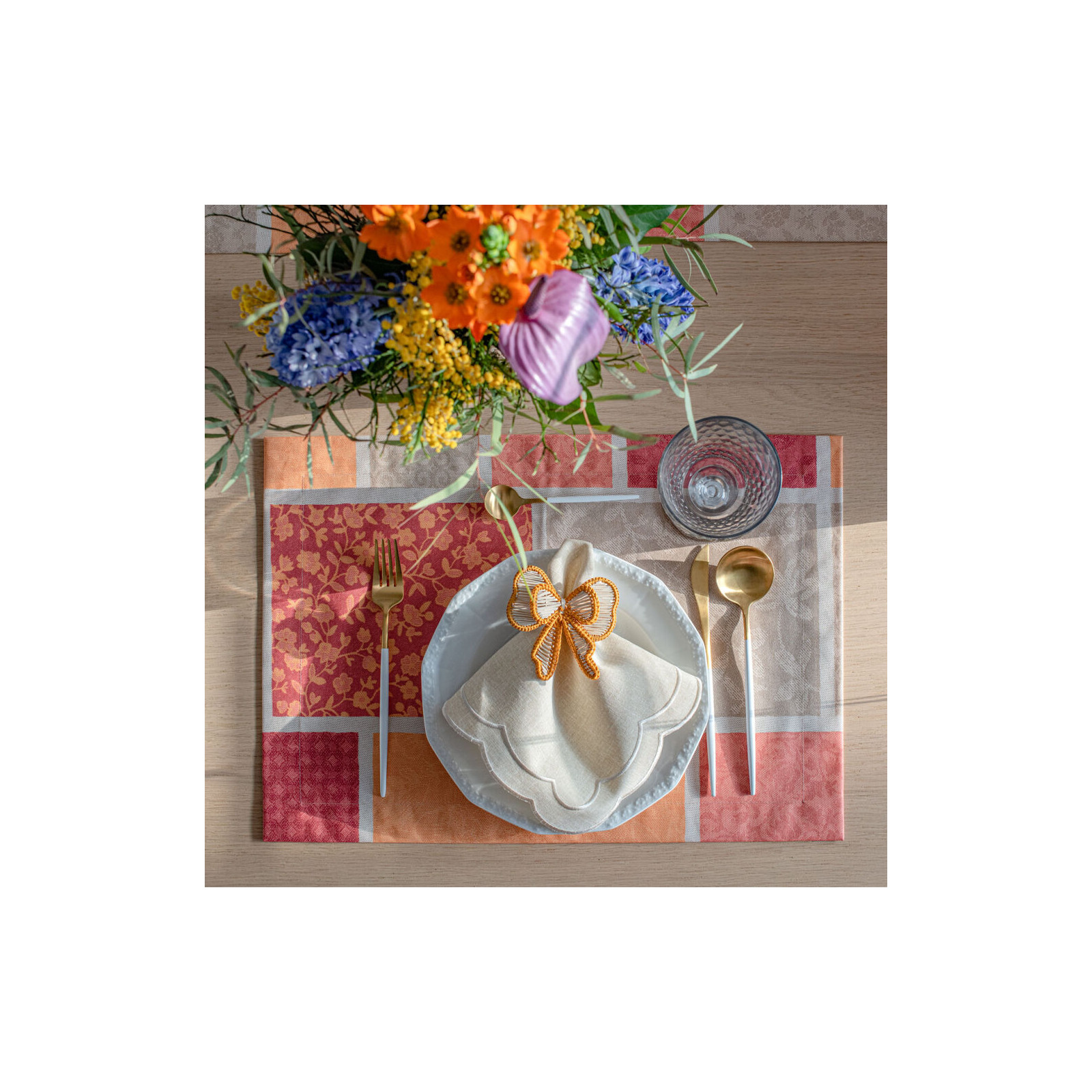 Zestaw 6 szt. haftowanych serwetek Beige Petali