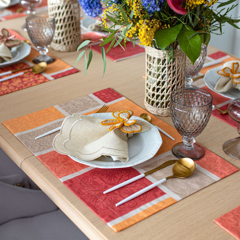 Zestaw 6 szt. haftowanych serwetek Beige Petali