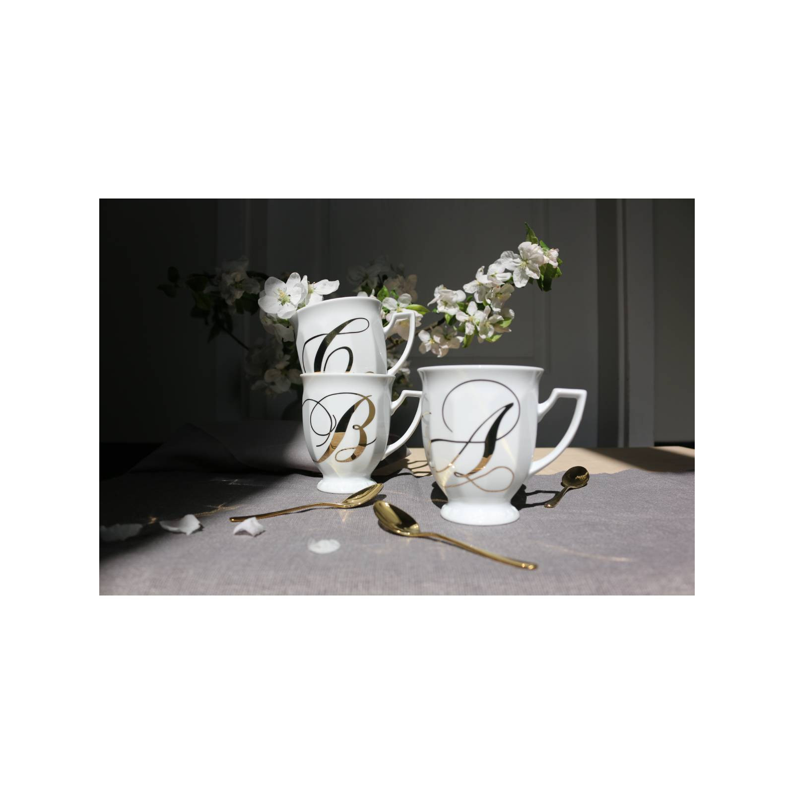 Kubek mały Maria Biała alfabet ,,M"