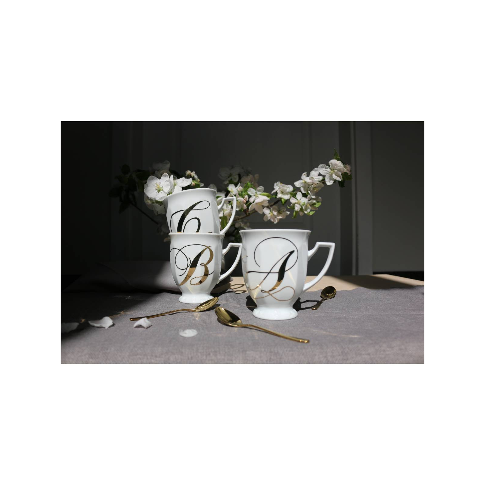 Kubek mały Maria Biała alfabet ,,R"