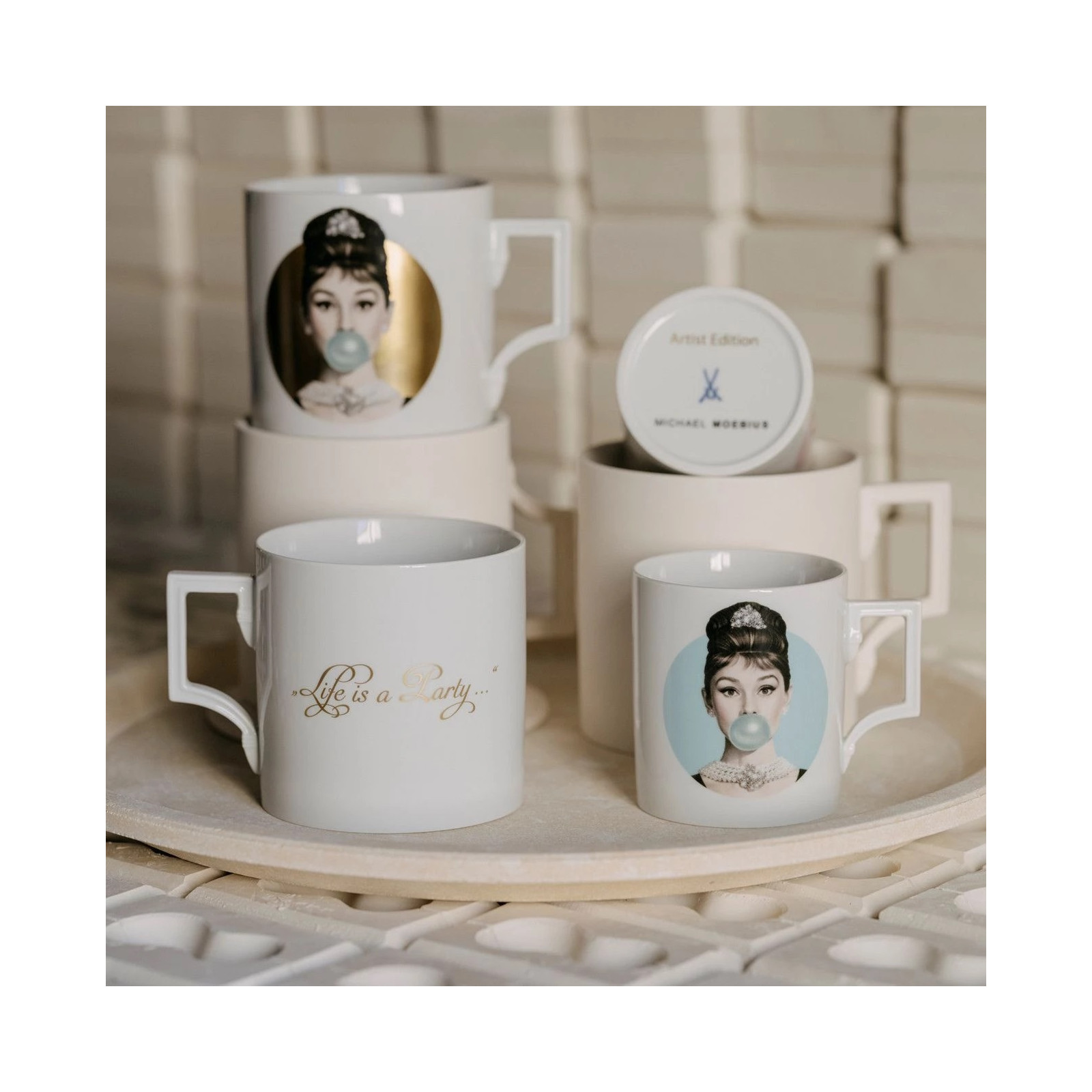 Meissen Kubek - Audrey Hepburn złoty