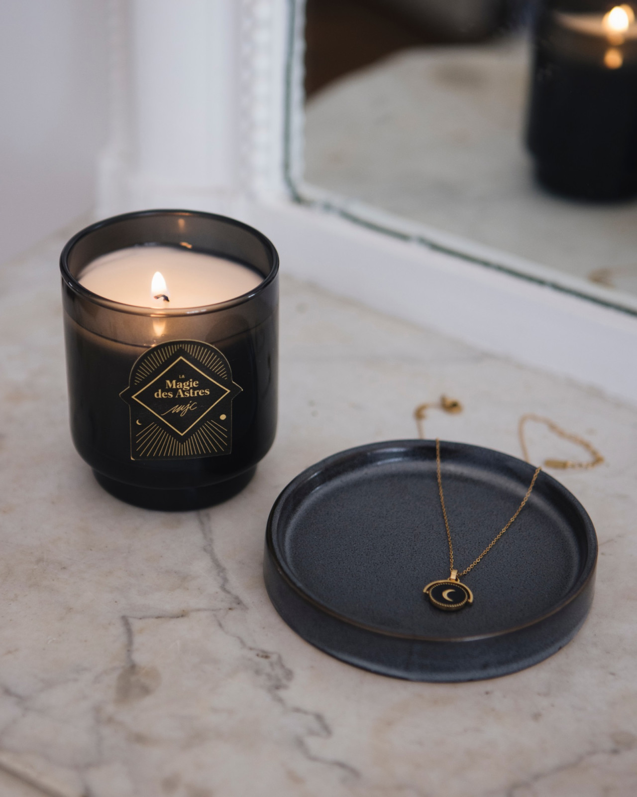 Astres świeca z naszyjnikiem