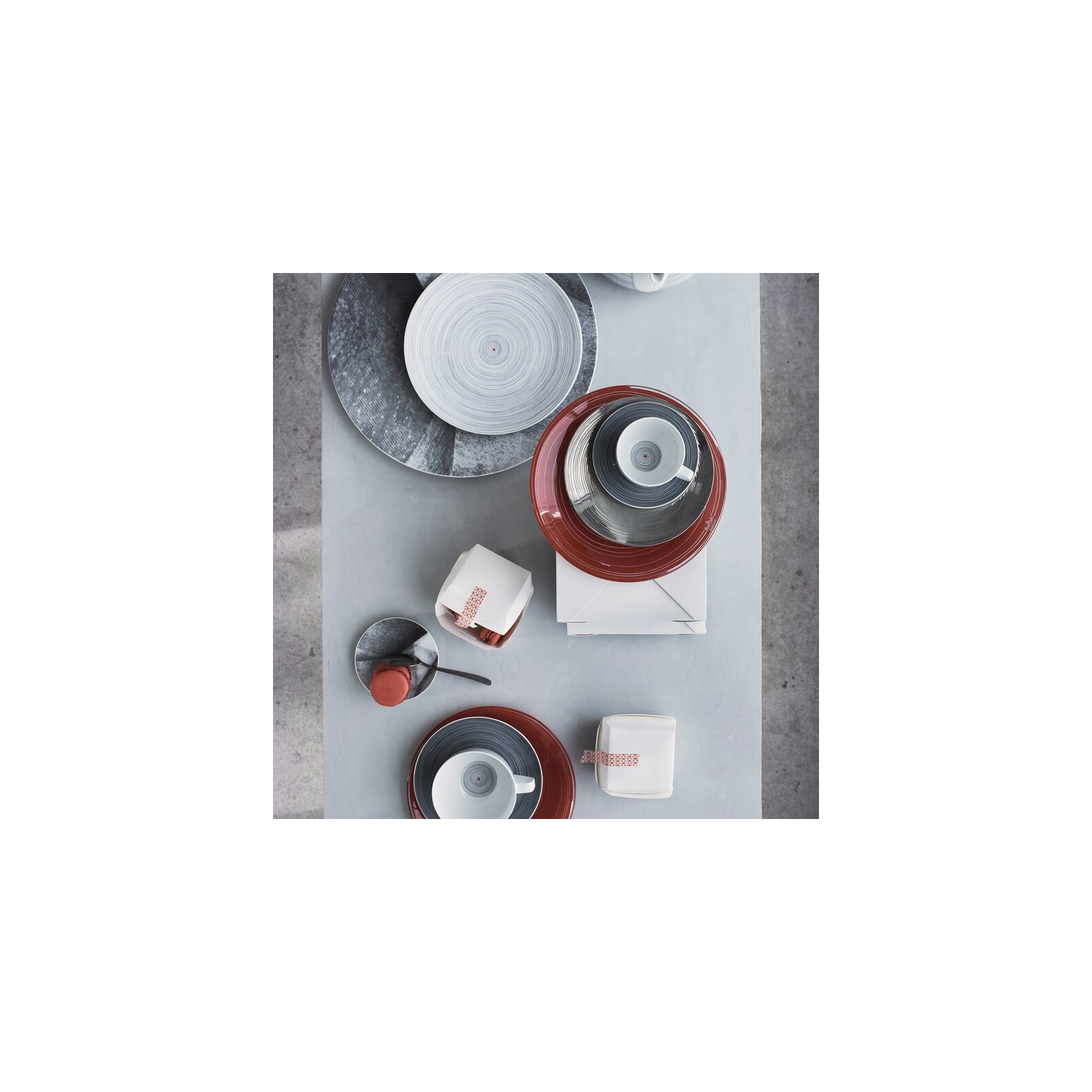 Talerz głęboki 24 cm TAC Gropius Stripes