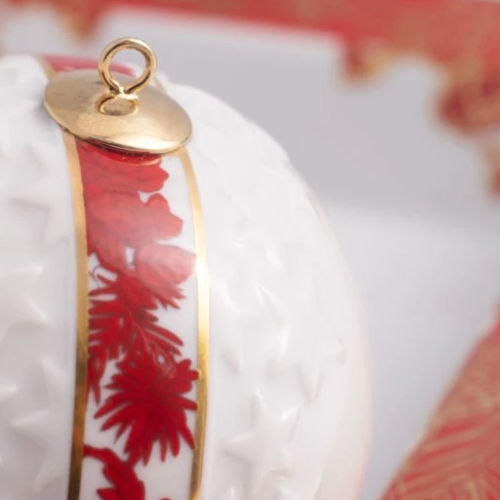 Meissen Bombka Star red