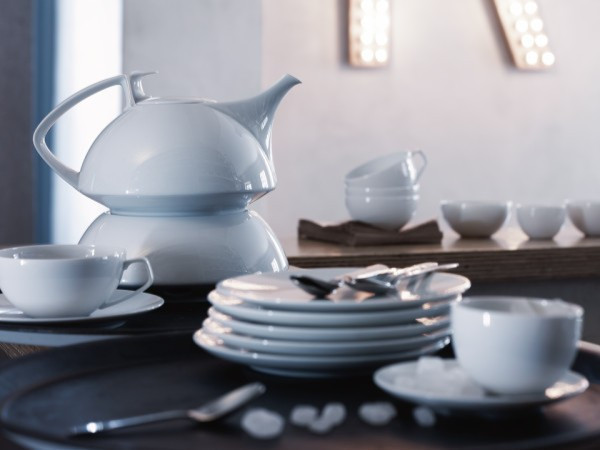 Czy porcelana przewodzi prąd?